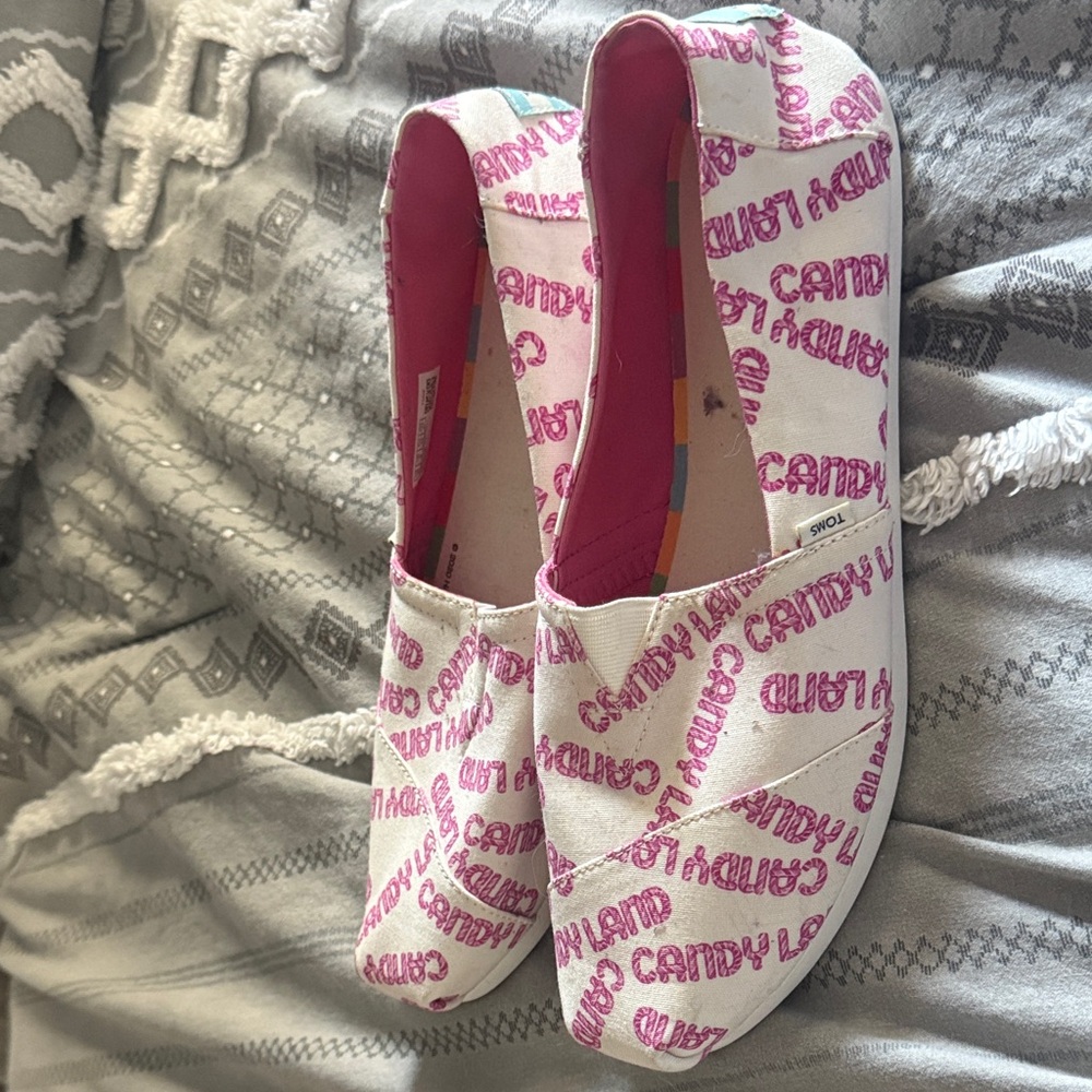 TOMS Women's White and Pink Candy Land Flats